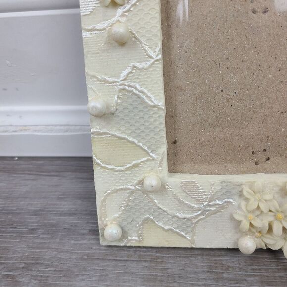 FLORAL 3D Embellished Floral & Pearl Ceramic Photo Picture Frame - Picture 5 of 14